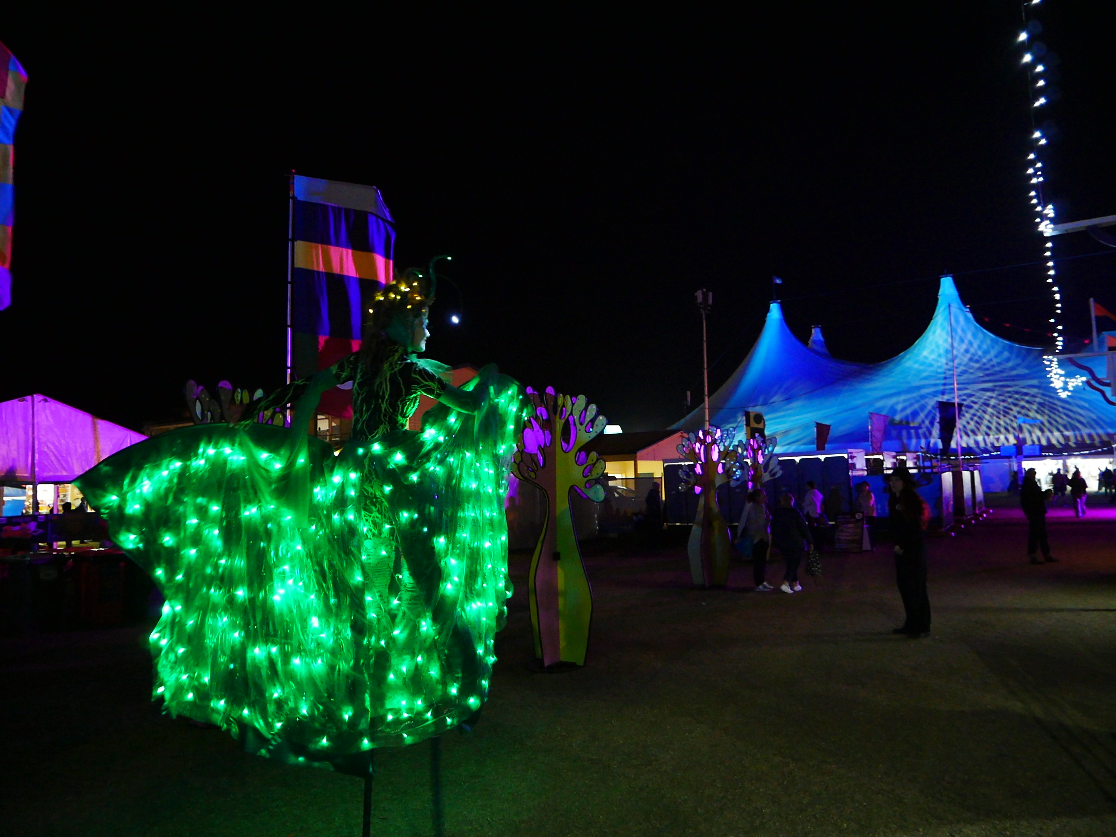 Eloise Wood WildHoney The Illuminates Rebecca Hosking Photography